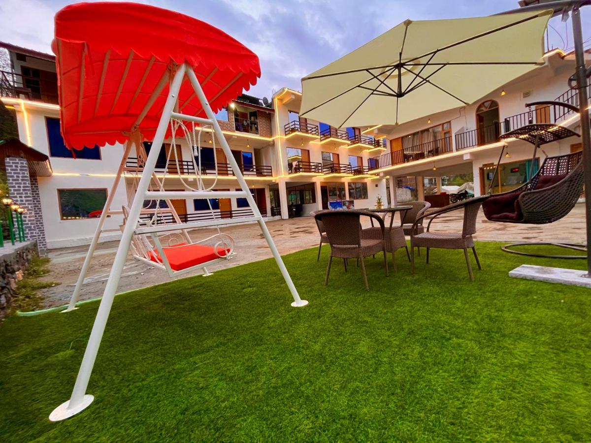 Hotel Beas River Retreat - A Riverside Hotel With Balcony 马拉里 外观 照片