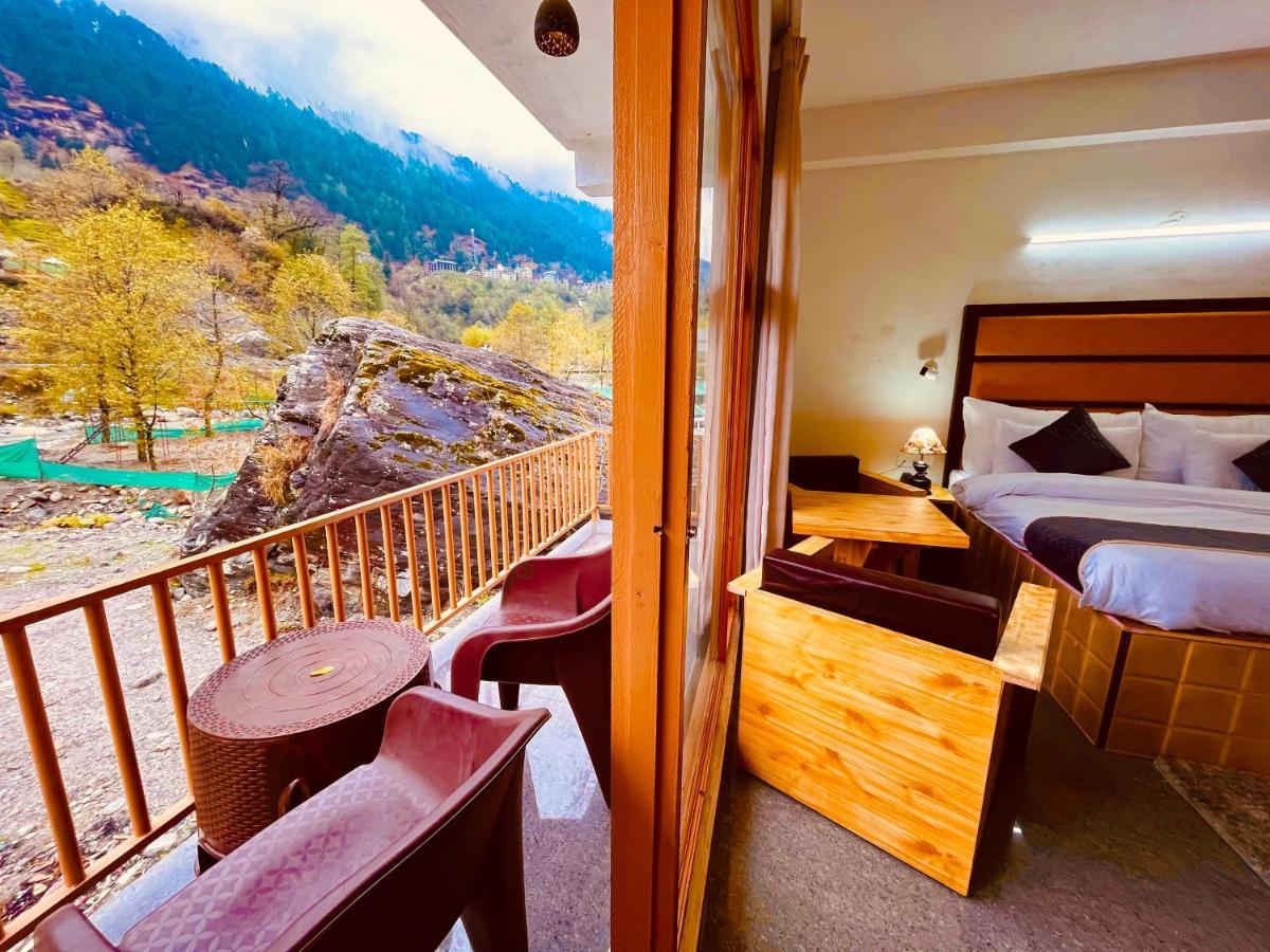 Hotel Beas River Retreat - A Riverside Hotel With Balcony 马拉里 外观 照片