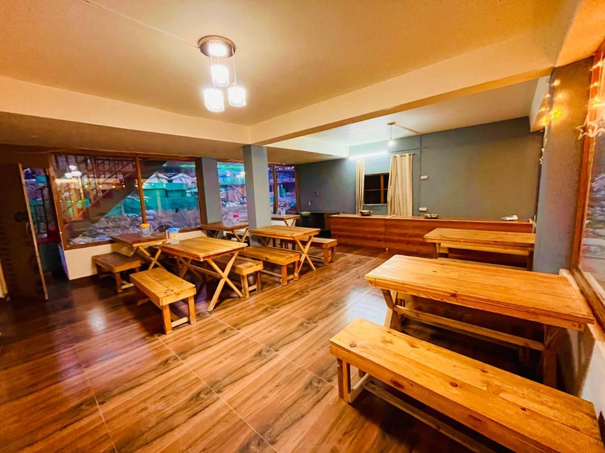 Hotel Beas River Retreat - A Riverside Hotel With Balcony 马拉里 外观 照片