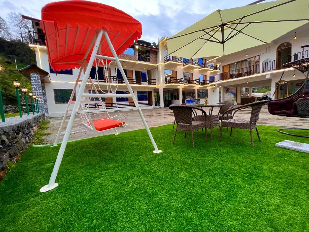 Hotel Beas River Retreat - A Riverside Hotel With Balcony 马拉里 外观 照片